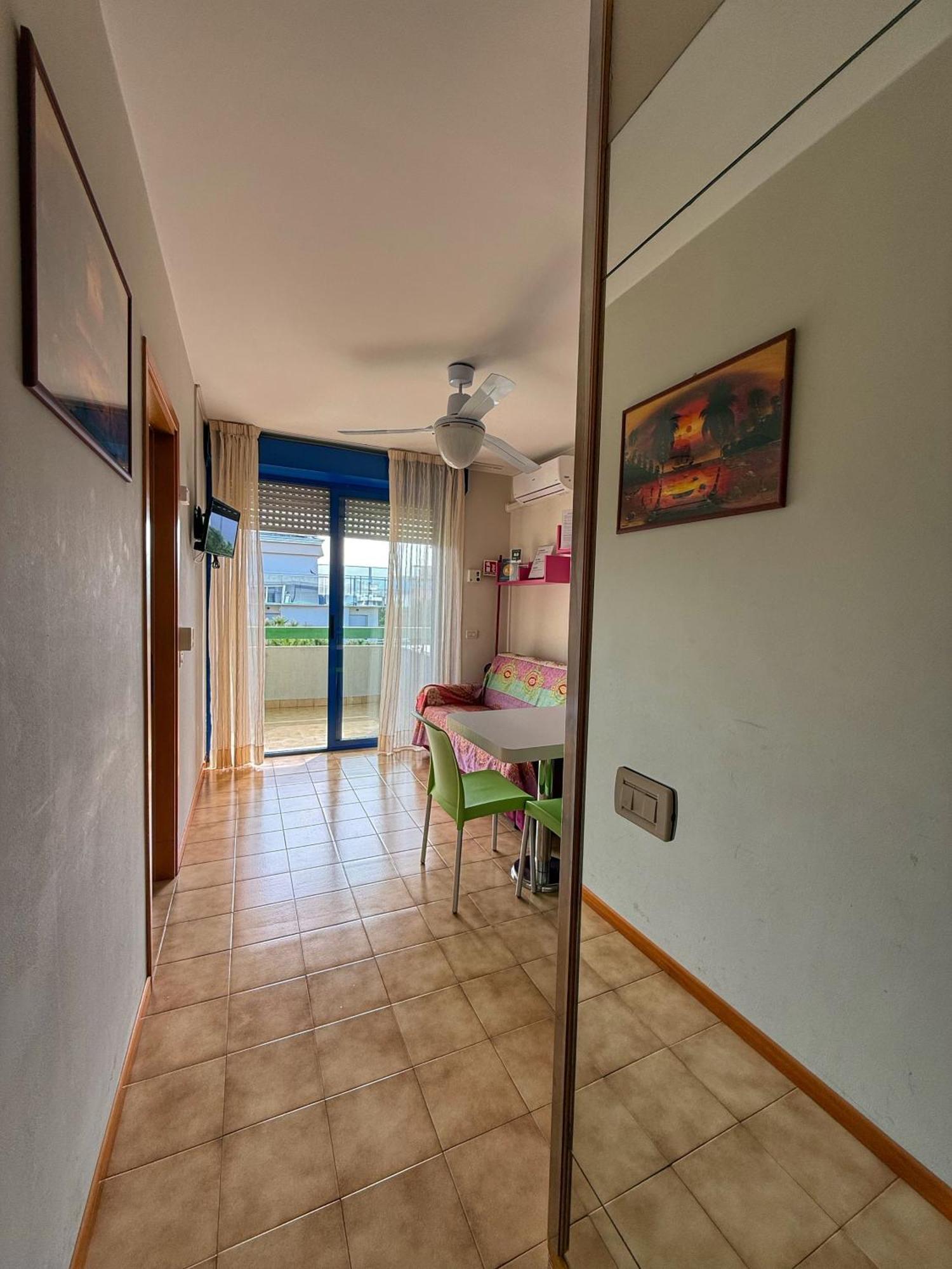 Grazioso Appartamento N 66 A Bibione A 100 Mt Dal Mare Exterior photo